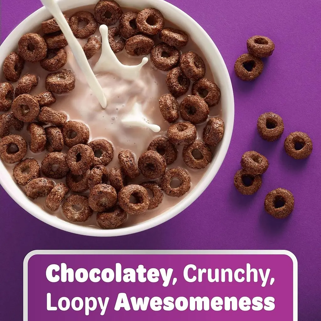 Сухий сніданок Kellogg's Cocoa Loops Makes Milk Chocolatey 470г - фото 3
