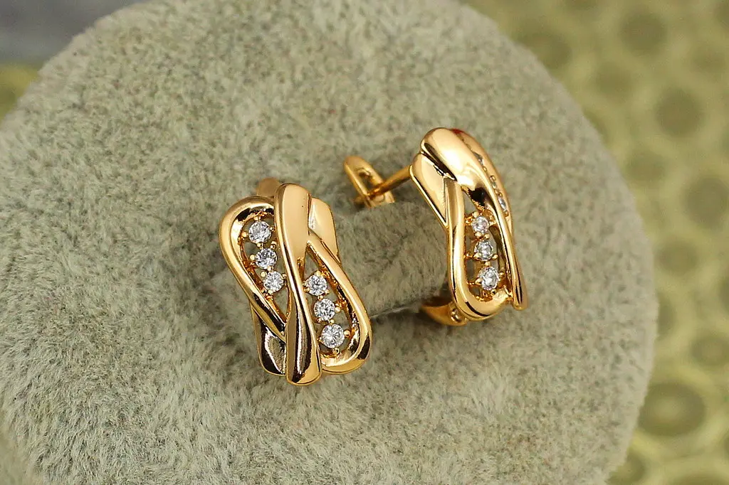 Сережки Xuping Jewelry ф'ючер 2 см золотисті
