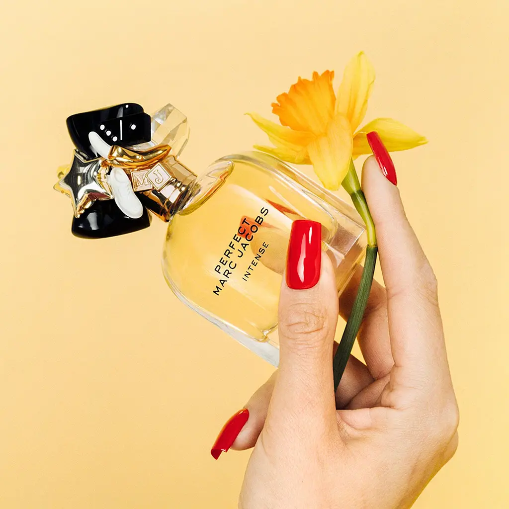 Парфюмерная вода для женщин Marc Jacobs Perfect Intense 50 мл - фото 3