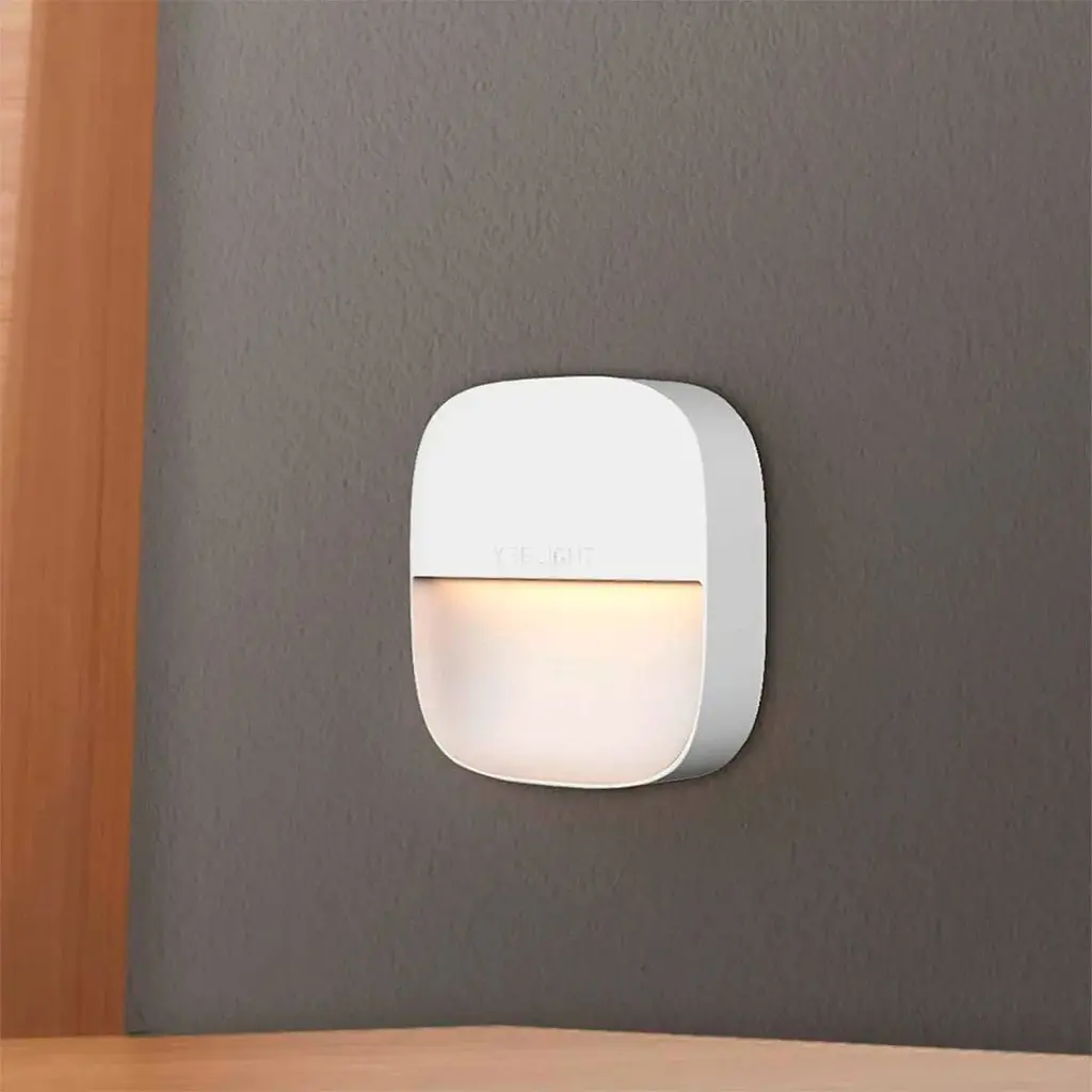 Нічний світильник Xiaomi Yeelight Plug-in Night Light Square Version [YLYD09YL] CN [80164] - фото 3