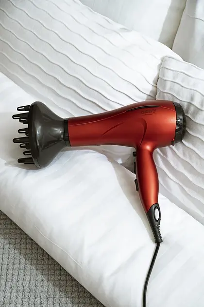 Фен Camry CR 2253, 2600 Вт диффузор концентратор 2 скорости холодный воздух компактный 1 шт. красный (33705-IS) - фото 6