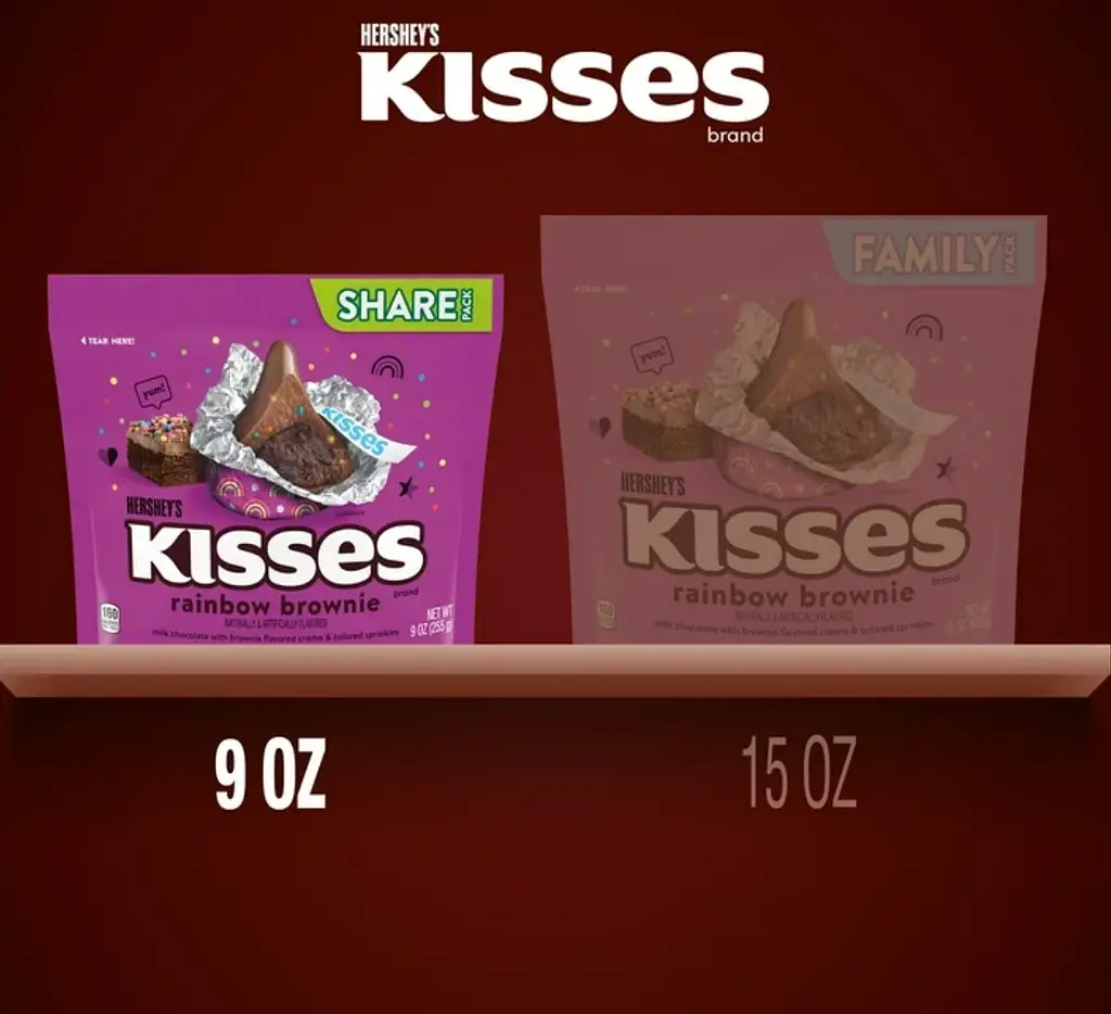 Шоколадні цукерки Hershey's Kisses Rainbow Brownie Flavored Candy 255г - фото 5