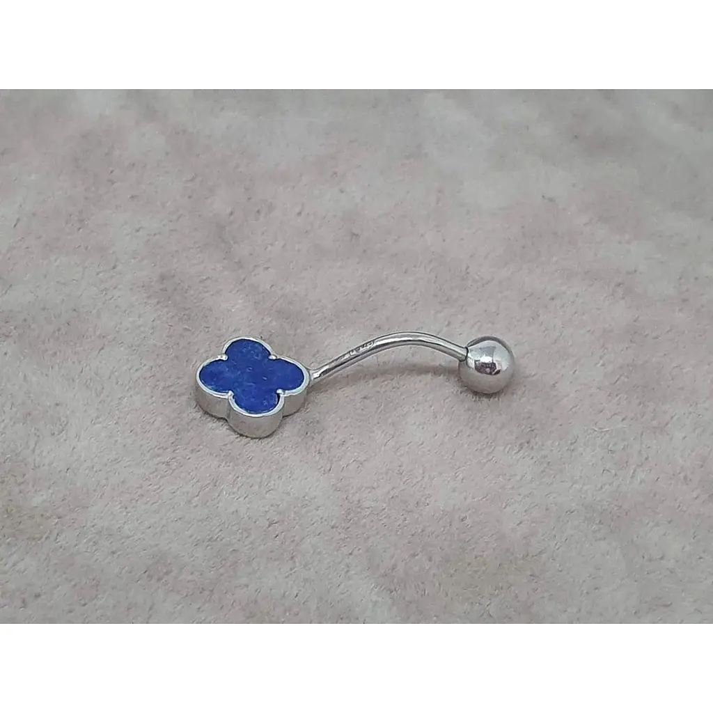 Серебряная серьга для пирсинга пупка Ирий Клевер с лазуритом. 6026.3 - фото 3