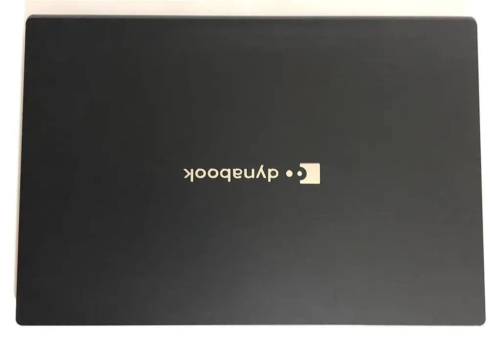 Ноутбук Toshiba Dynabook Tecra A40-K / 14" FullHD IPS / i5-1240P / 16GB / 256GB SSD / Wind11Pro / Backlight / сканер відбитка - Б/в - фото 2