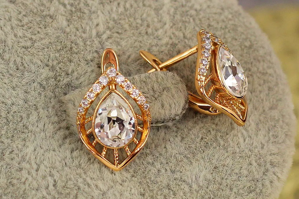 Сережки Xuping Jewelry камені Сваровскі біла крапля 1.6 см золотисті - фото 2