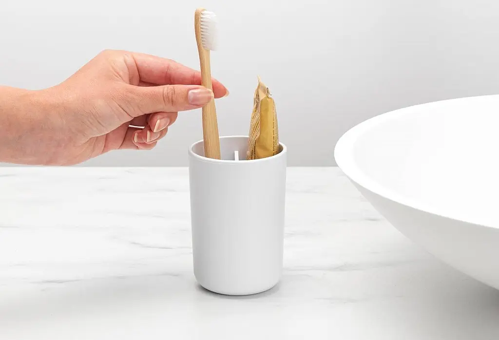 Стакан для зубных щеток Brabantia Renew, белый (280306) - фото 2