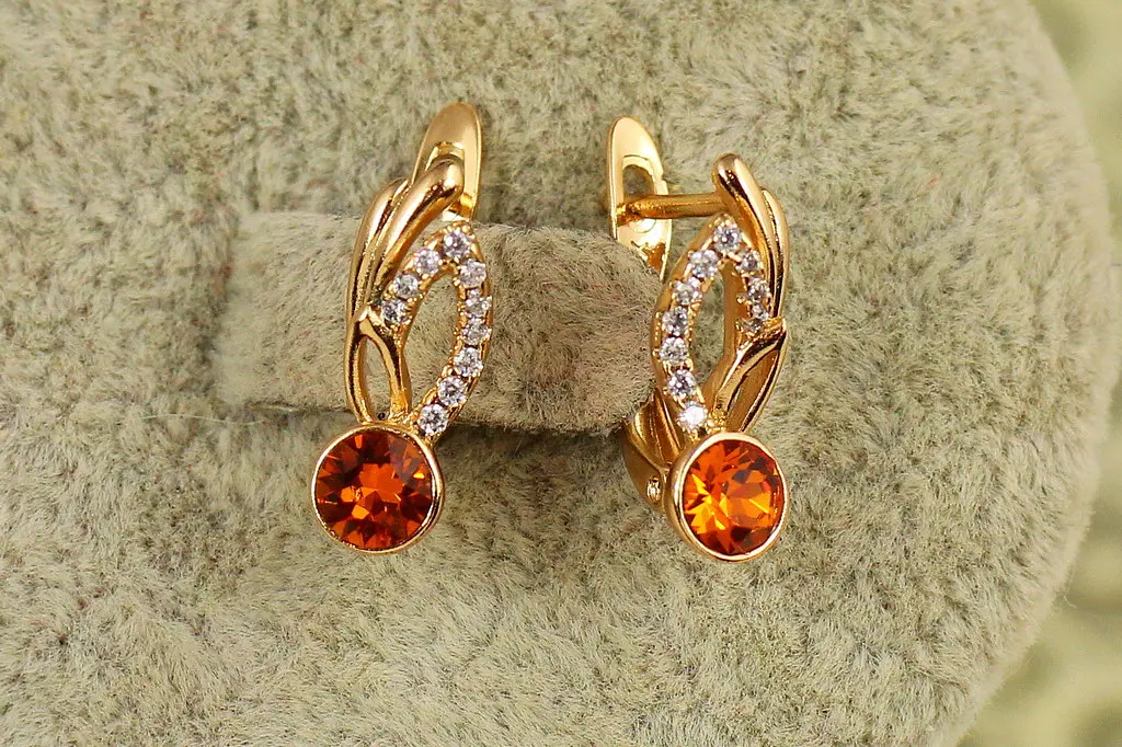 Сережки Xuping Jewelry Вогняна крапля 1,6 см золотисті - фото 2