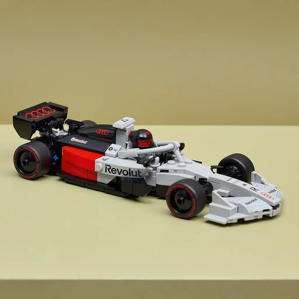 Конструктор LEGO Speed ​​Champions Гоночный болид Audi Revolut F1 Team R26 216 деталей ( 77259) - фото 6
