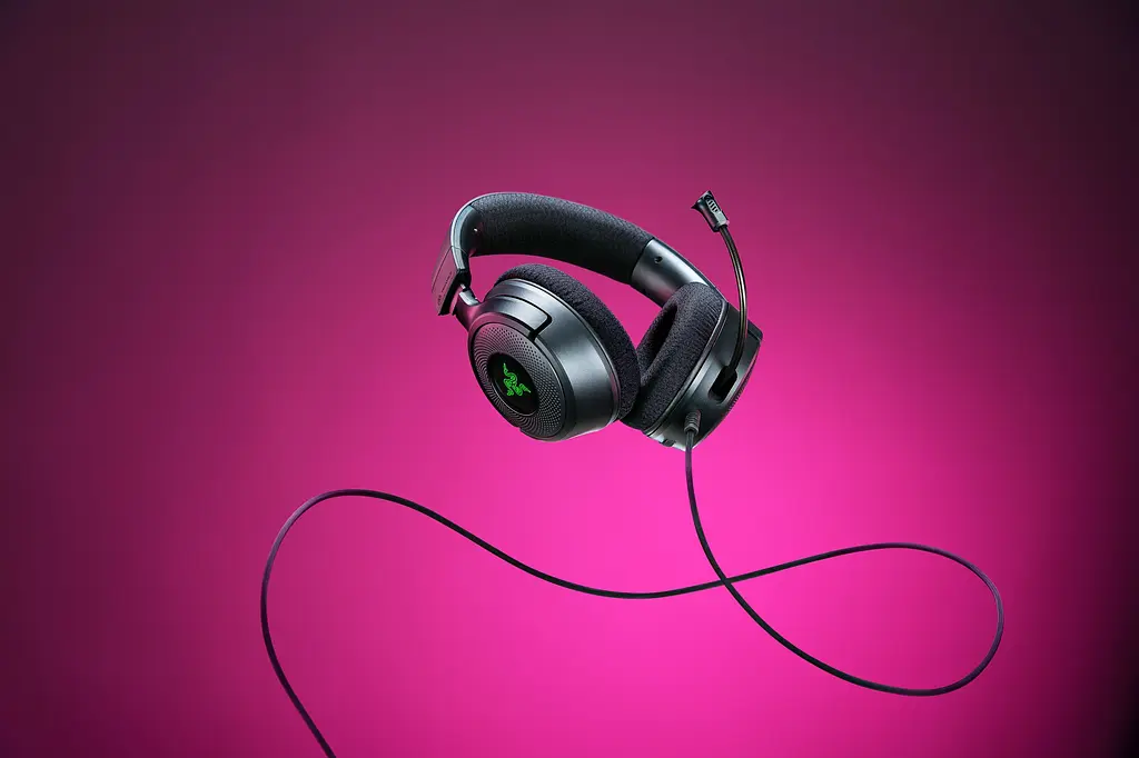 Гарнітура ігрова Razer Kraken V4 X 7.1 USB-A 1.8 м RGB чорний (RZ04-05180100-R3M1) - фото 4