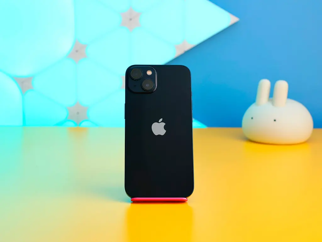 Смартфон Apple iPhone 13 128GB Midnight (MLPF3) Б/В [163397] - фото 6