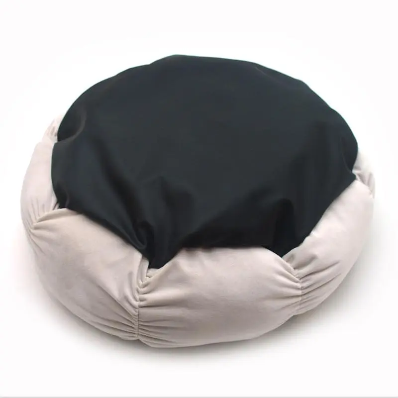 Лежак Zoo-hunt круглий для собак та котів Жасмин бежевий №2 54х14 см - фото 2