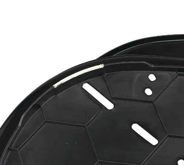 Пластиковий лежак для собак та котів Ferplast Siesta Deluxe 6 чорний 70.5х52х23.5 см 70206936 - фото 4