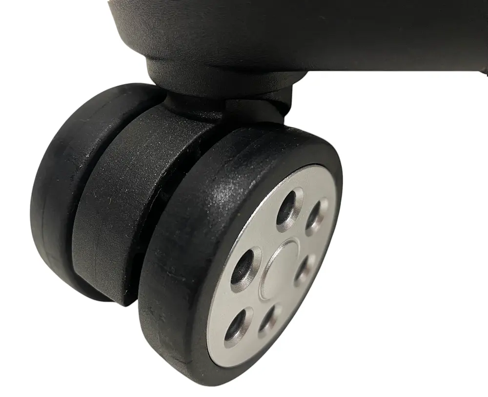 Валіза Madisson Snowball 53103 великий L, 102 л, поліпропілен, 4 колеса 360°, кодовий замок, 74x50x30 см Білий - фото 2