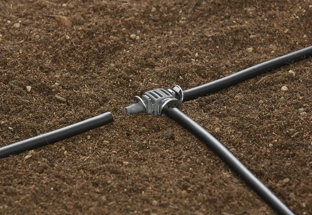 З'єднувач Т-подібний Gardena Micro-Drip System Quick & Easy для шлангів 4,6 мм, 10 шт (08330-29) - фото 2