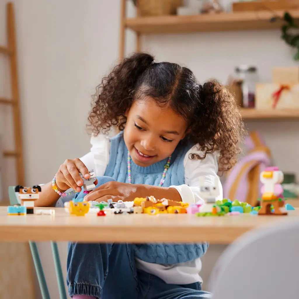 Конструктор LEGO Classic Творчі улюбленці 450 деталей (11034) - фото 8