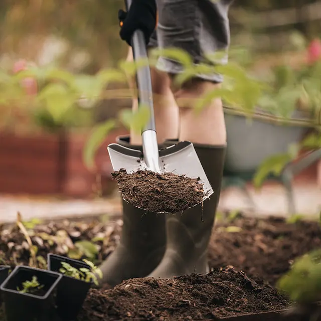 Лопата пряма з заокругленим лезом Fiskars Ergonomic (1066710) - фото 6