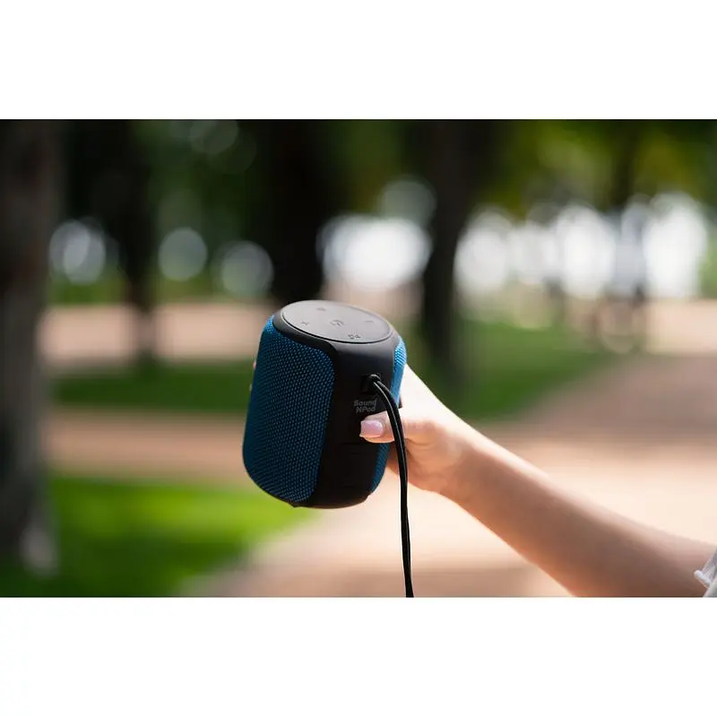 Портативна акустика 2E SoundXPod TWS MP3 Wireless Waterproof Blue (2E-BSSXPWBL) - фото 10