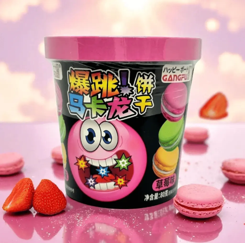 Печиво Макарон Gangfu Creamy Popping Candy з полуничним смаком і вибуховою карамелью 80г - фото 4