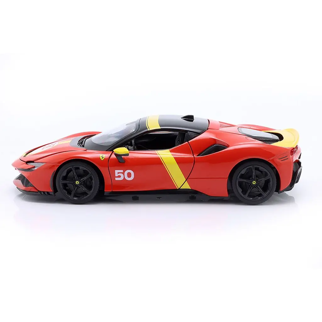 Автомодель Bburago R&P Ferrari SF90 Stradale Assetto Fiorano 1:18 (18-16021) - фото 2