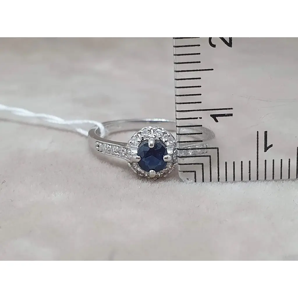 Золоте кільце Гаразд з діамантами і сапфіром. 3023353Б 17 - фото 5