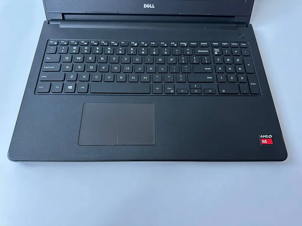 Ноутбук Dell Inspiron 15 3555 15.6" (AMD A6-6310 / 8GB / SSD 256GB / Linux Ubuntu) б/в - фото 3