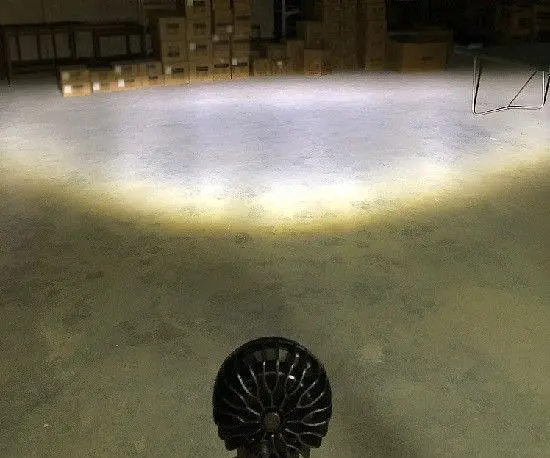 Світлодіодна додаткова LED фара Кругла D115x60 mm / 30W / 10Wх3 / Далекий 1 шт. - фото 3
