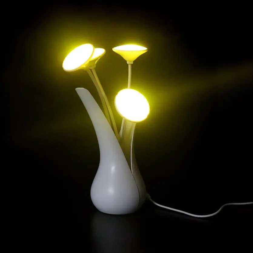 Нічник UFT Flowers NightLight Yellow Квітка з датчиком темряви жовтий - фото 3
