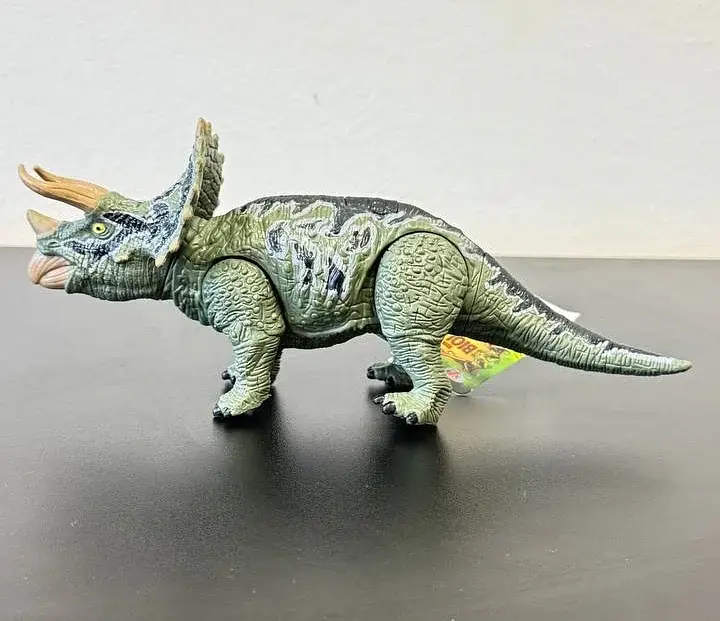 Фігурка динозавра Трицератопс Dino Toys 57747 з рухомою головою - фото 2