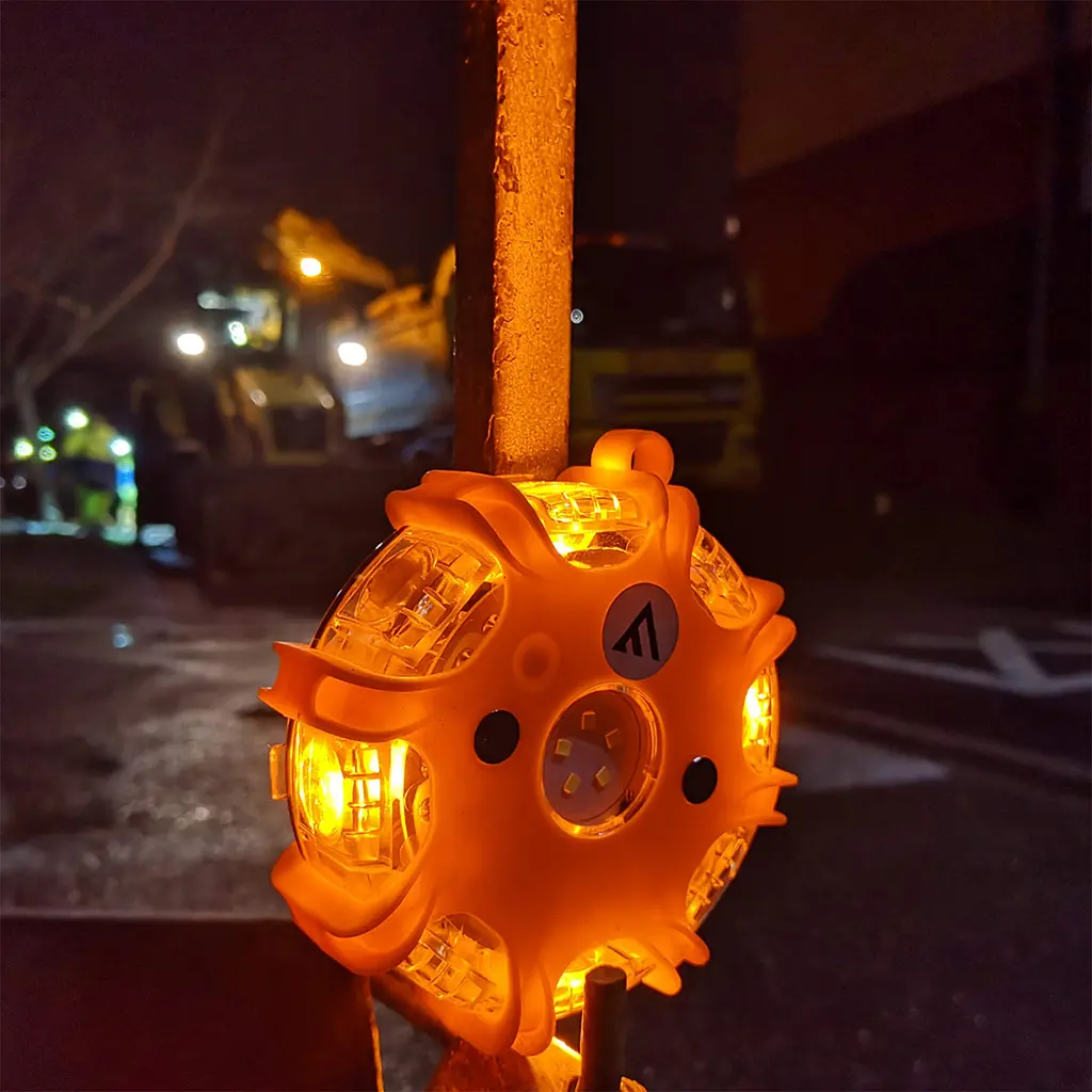 Комплект ліхтарів сигнальних Mactronic M-Flare 65 Lm Amber Magnet Synch 12/220V IPX7 6 шт Помаранчевий - фото 11