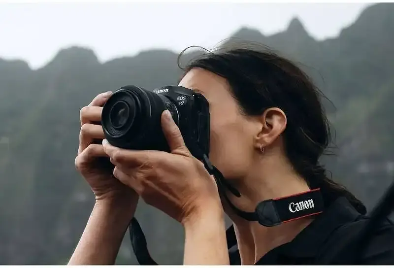 Беззеркальный фотоаппарат Canon EOS R7 (5137C003) - фото 8