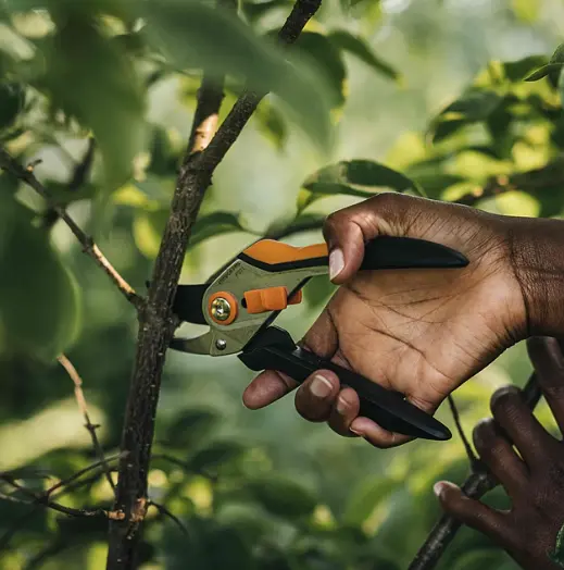 Площинний секатор суцільнометалевий Fiskars Solid P331 (1057163) - фото 5