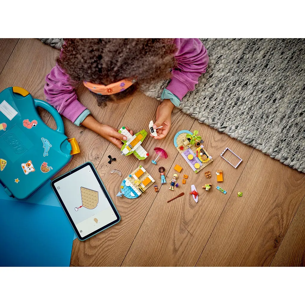 Конструктор LEGO Friends Творча валіза для подорожей і відпочинку на пляжі 188 деталей (42672) - фото 4