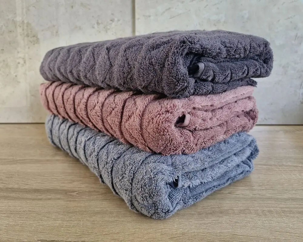 Набір турецьких махрових рушників Cestepe MicroCotton Premium 3 штуки 70x140 Ucgen 2 щільність 600 г/м2 - фото 4