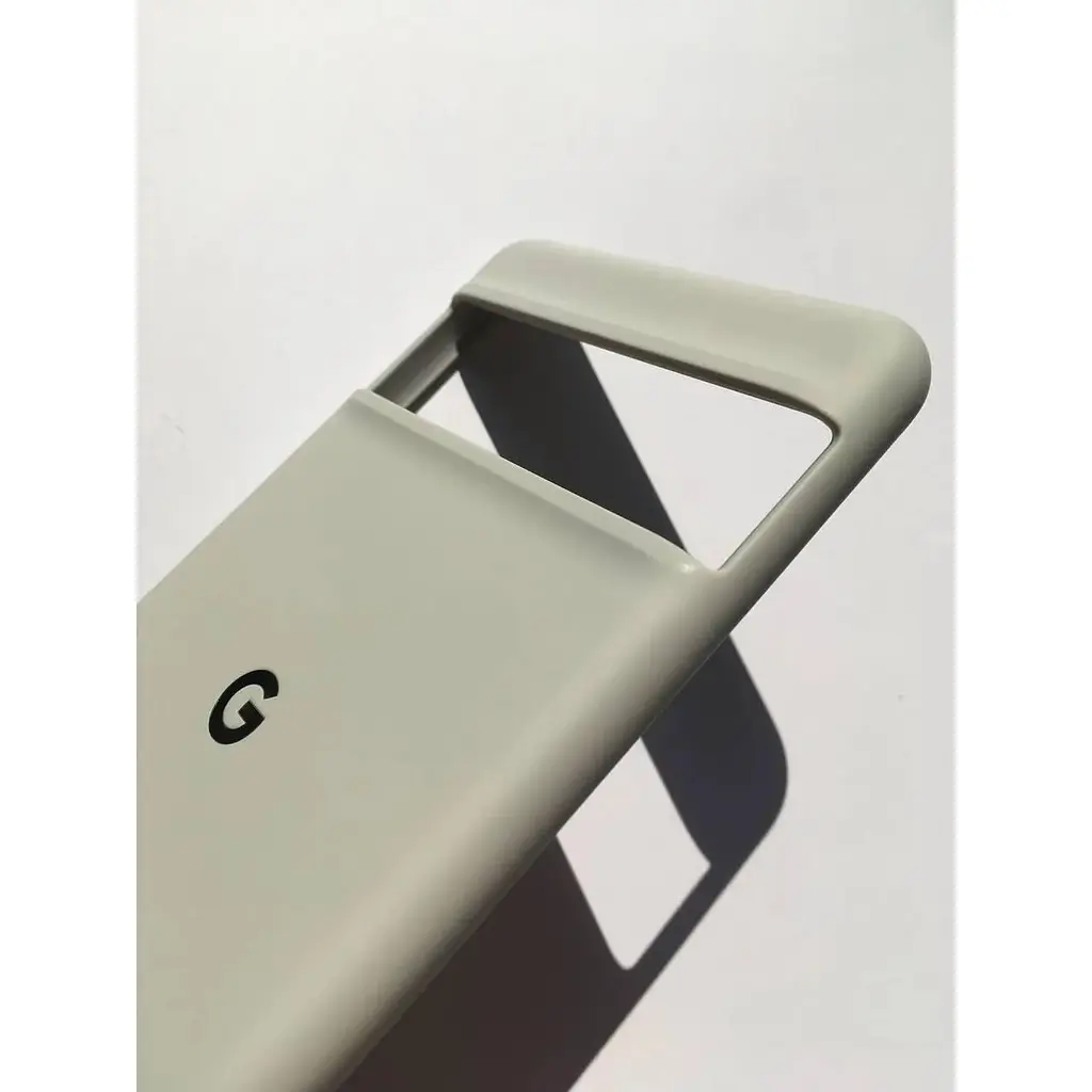 Противоударный оригинальный чехол Google Official Soft Shell Case для Pixel 7 Pro (6.7") Chalk (GA04451) - фото 7