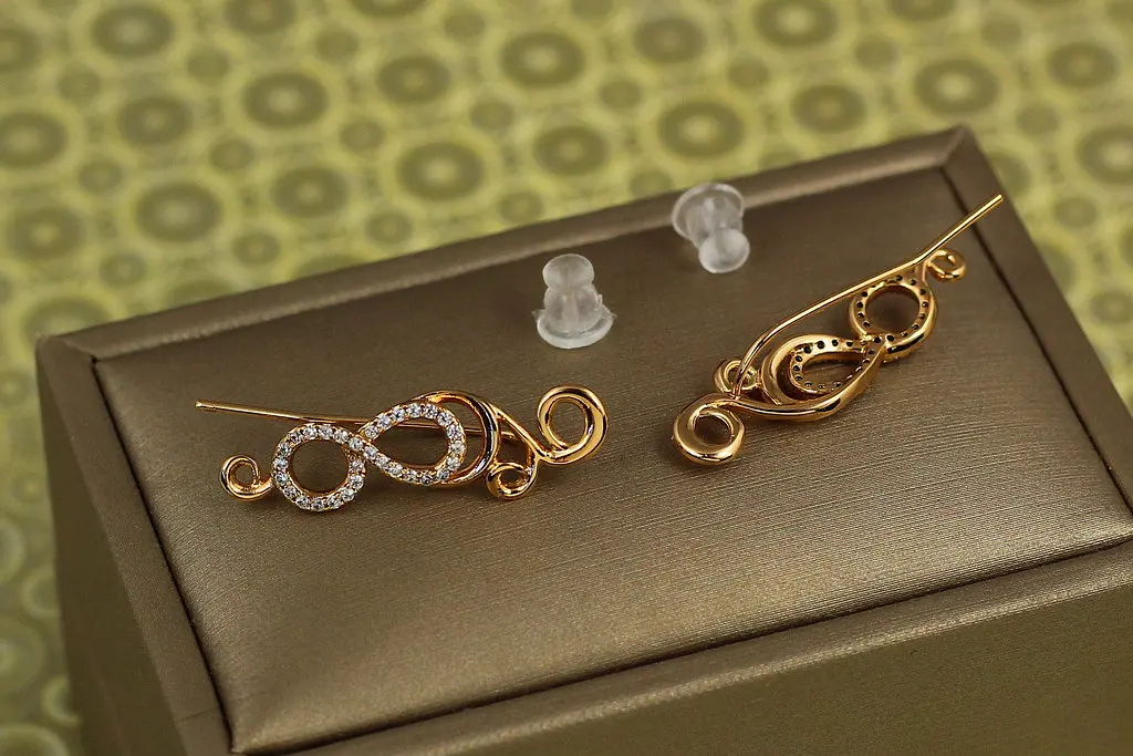 Сережки кафи Xuping Jewelry розпис 2.8 см золотисті - фото 3