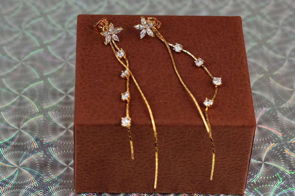 Сережки гвоздики Xuping Jewelry в'юн 11 см золотисті - фото 2