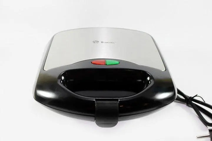 Вафельниця Domotec MS 7705 для створення пишних вафель вдома - фото 3