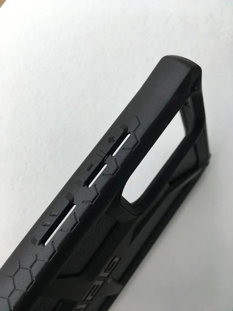 Чохол оригінальний протиударний UAG Monarch (212191114040) Samsung Galaxy Note 20 (6.7") Black - фото 6