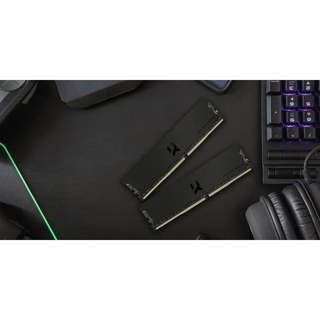 Модуль пам'яті для комп'ютера DDR4 16GB 3600 MHz Iridium Pro Deep Black Goodram (IRP-K3600D4V64L18/16G) - фото 4