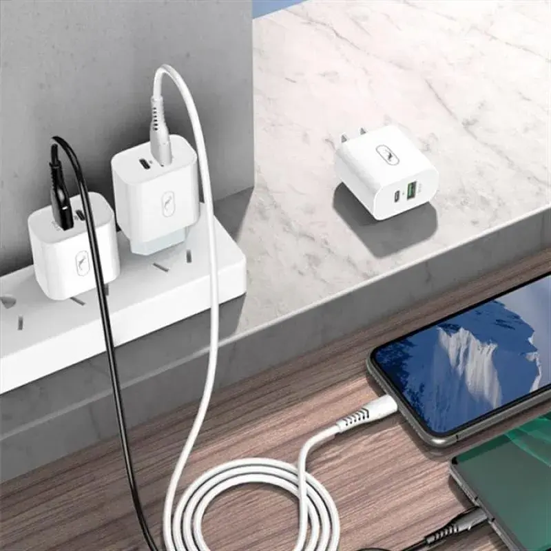 Зарядний пристрій SkyDolphin SC20 PD+QC3.0 (2USB, 3A) White (SDMZP-000121) - фото 3