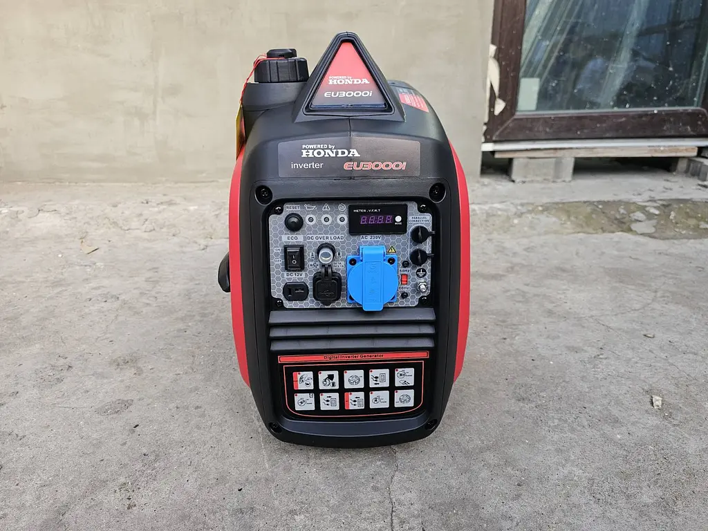 Генератор інверторний бензиновий 3,0 кВт Honda EU3000i  - фото 5