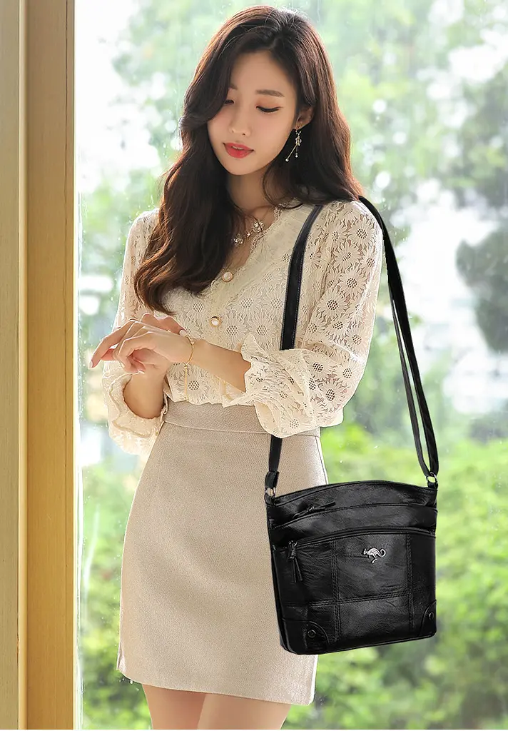 Сумка-месенжер Lyxi Italian Bags Чорний 23x10x21 см (id_718) - фото 2