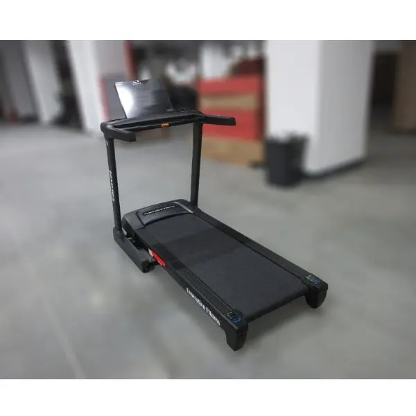 Беговая дорожка Generation Fitness Caravel iConsole - фото 3
