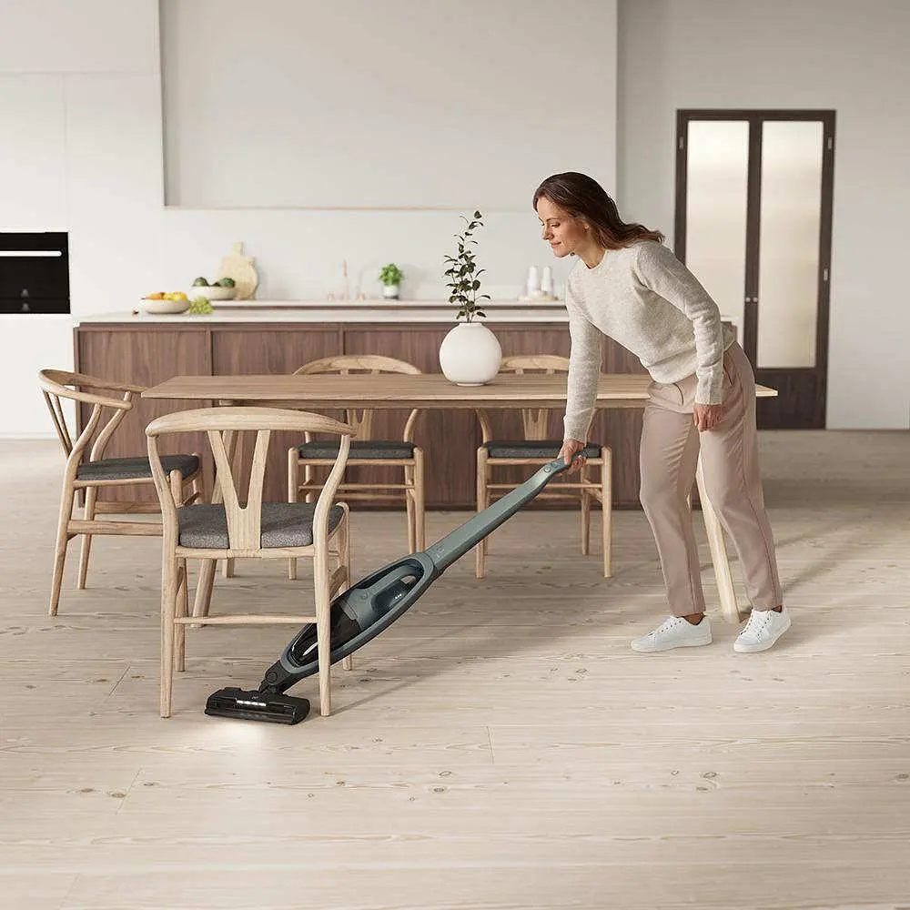 Вертикальний + ручний пилосос Electrolux ES52C212XN 500 Clean 2в1 - фото 3