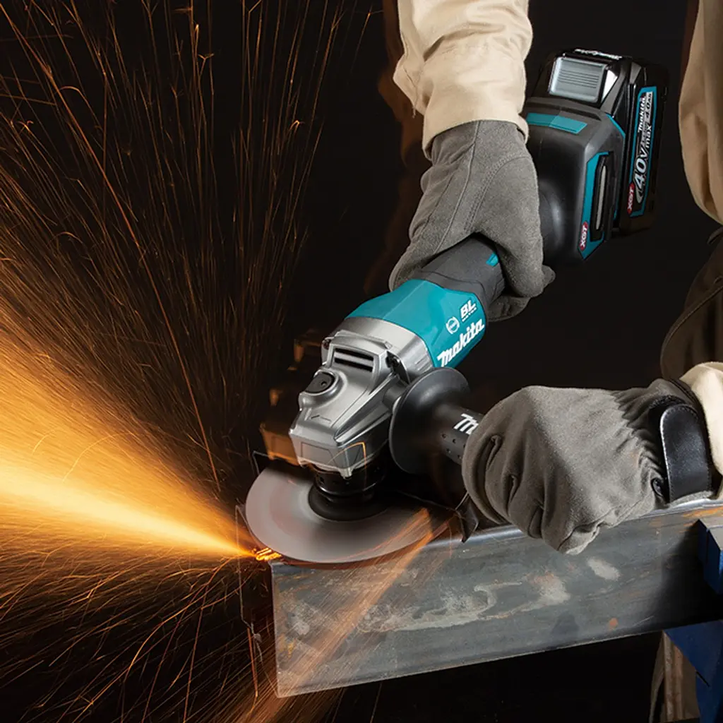 Шліфмашина кутова акумуляторна Makita GA036GZ (150 мм, 8500 об/хв, BL, AFT, XGT, без акумуляторів та зарядного пристрою) - фото 8
