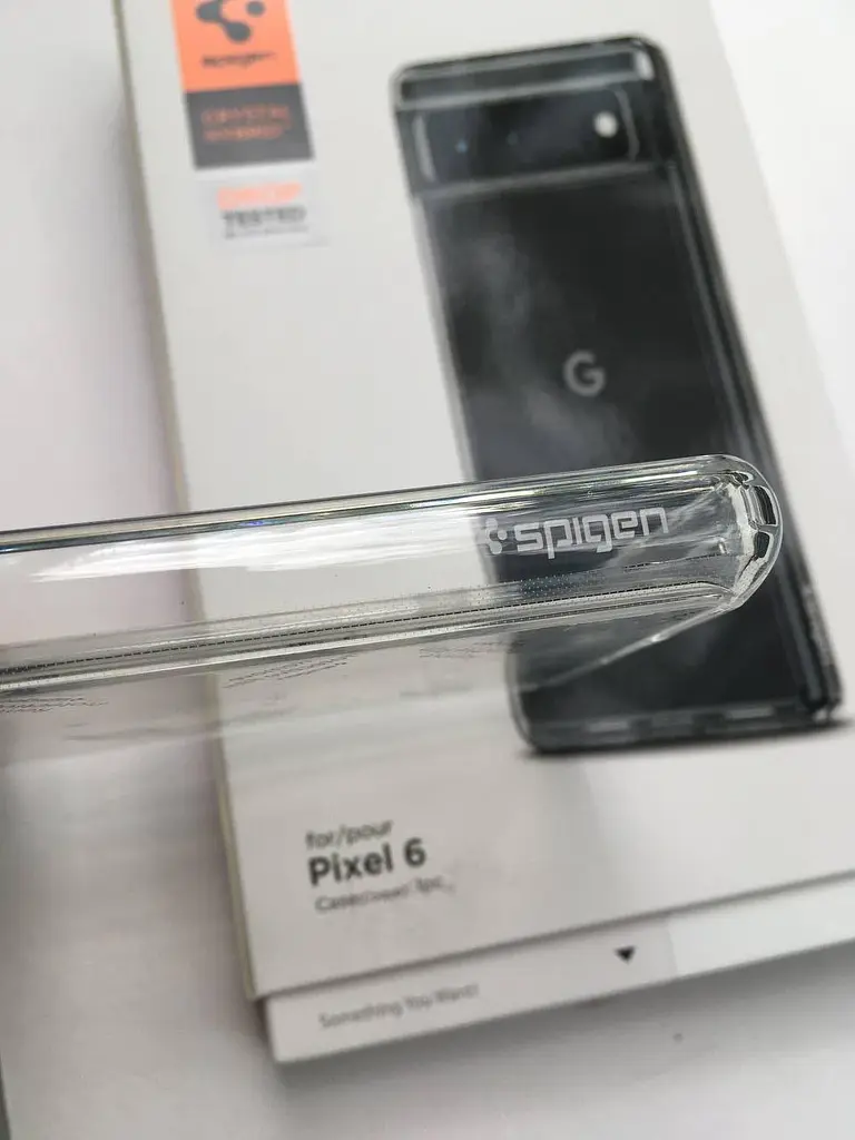 Оригінальний протиударний чохол Spigen Ultra Hybrid Crystal для Google Pixel 6 Clear (ACS03438) - фото 3