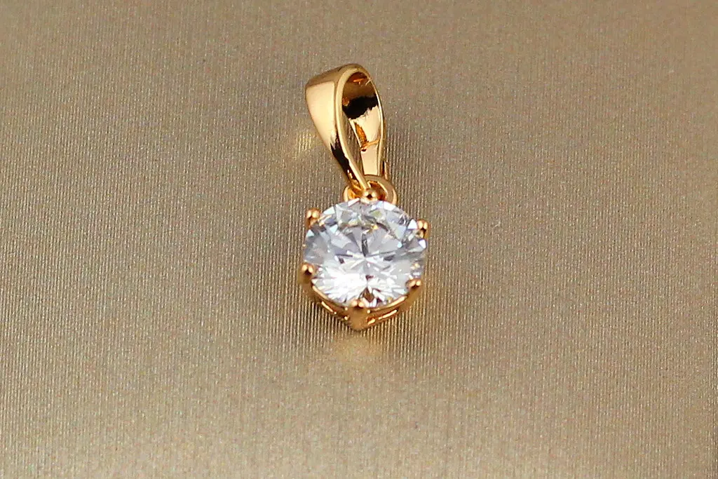 Кулон Xuping Jewelry білий камінь на шість кріплень 6 мм золотистий