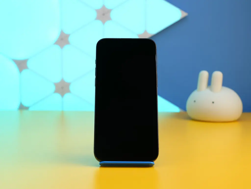 Смартфон Apple iPhone 15 Pro Max 256GB Black Titanium (MU773) Б/В [156609] - фото 3