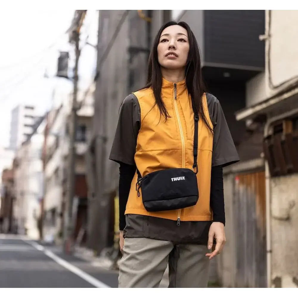 Сумка Thule Paramount Crossbody 2L PARACB-3102 Black - фото 8