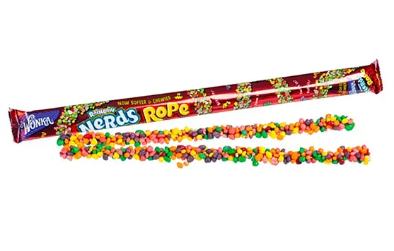 Конфета с драже Nerds Rope Rainbow 26g